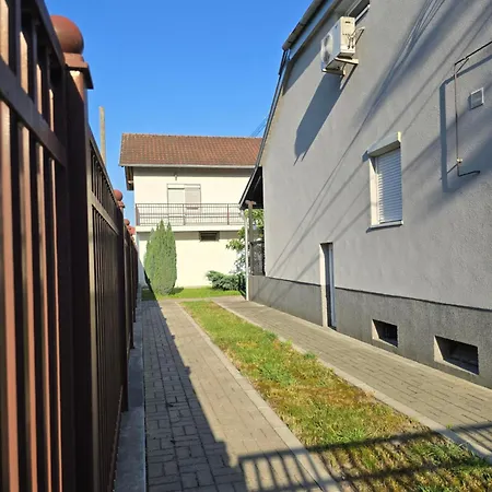 Apartment Sajam House *